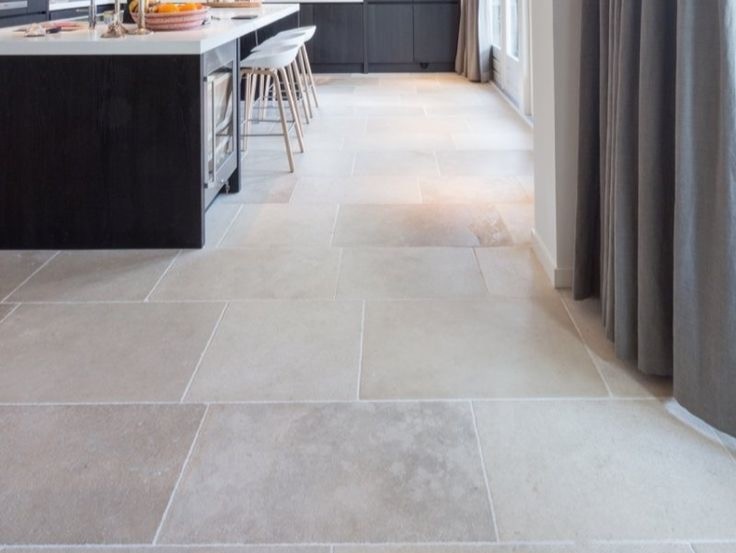 Limestone Avignon Natursteinfliese in Creme und Sandfarben
